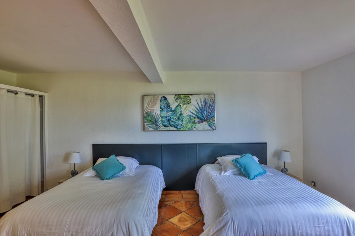 Location villa Saint Martin Terres Basses - villa 5 chambres 10 prsonnes - 300m de la plage de Baie aux Prunes - Vue mer et Piscine (26)